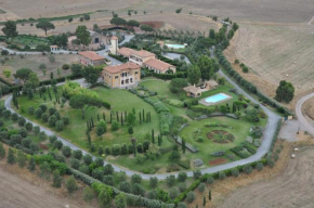 Casale DI Tormaggiore Villa And Country Suites Pomezia